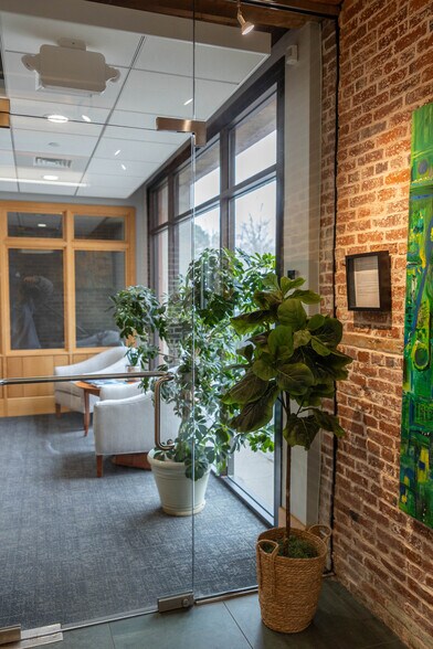 More Photos Of 40R Merrimac St, Newburyport Office For Lease