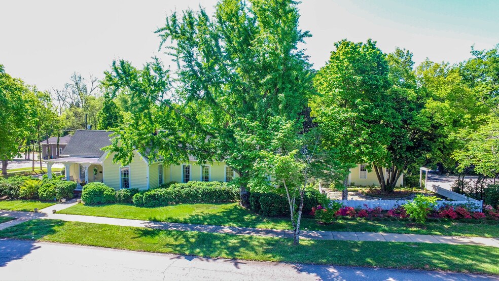 More Photos Of 132 E College St, Griffin Hospitality For Sale