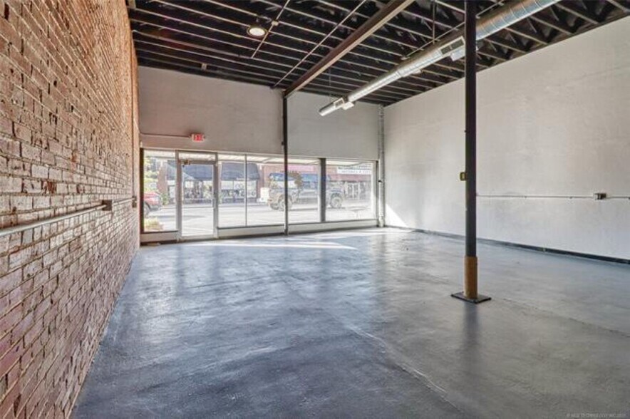 More Photos Of 111-117 S Main St, Eufaula Office For Sale