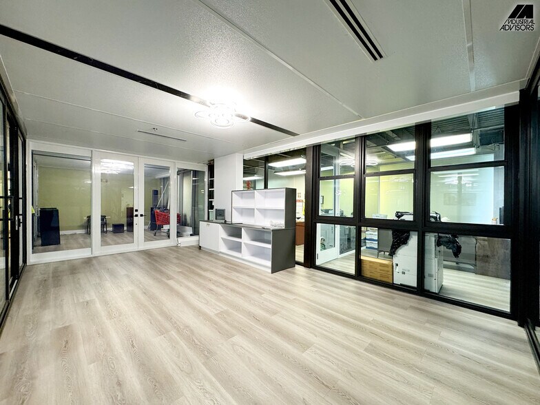 More Photos Of 290 W 78th Rd, Hialeah Warehouse For Sale