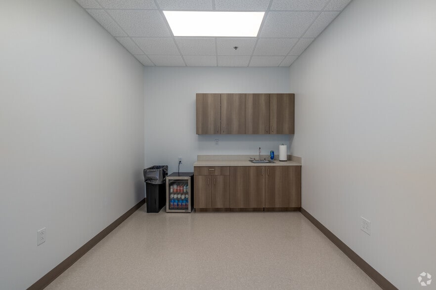 More Photos Of 8301 Old Dowd Rd, Charlotte Industrial For Lease