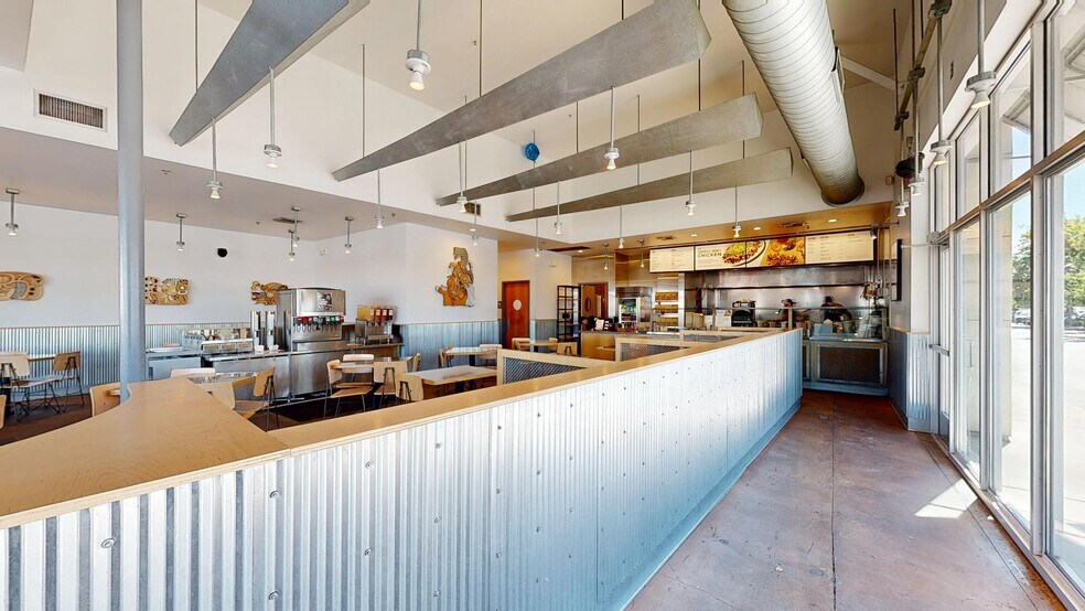 More Photos Of 865 Colusa Ave, Yuba City Department Store For Sale