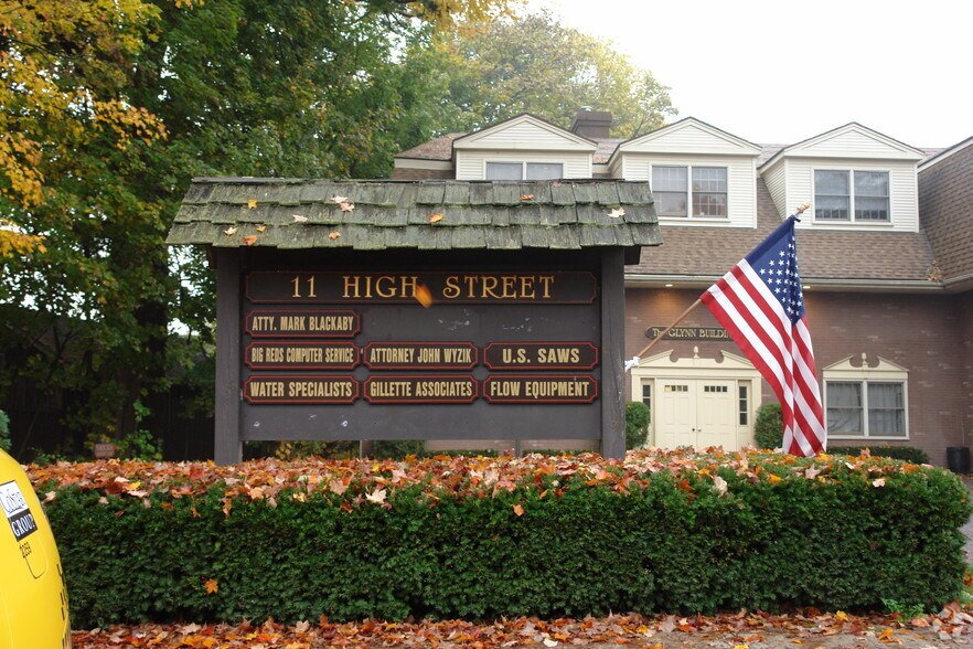 More Photos Of 11 High St, Suffield Storefront Retail Office For Lease