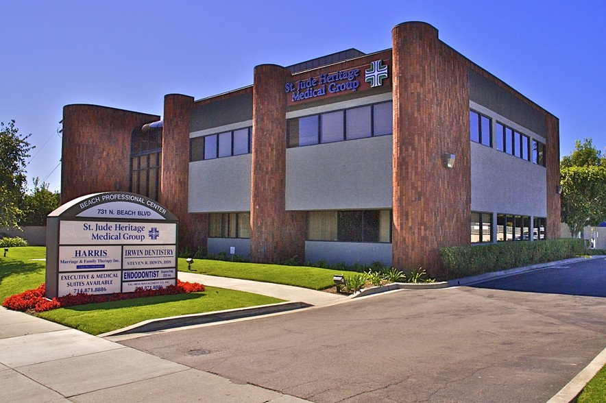 Primary Photo Of 731 N Beach Blvd, La Habra Medical For Lease