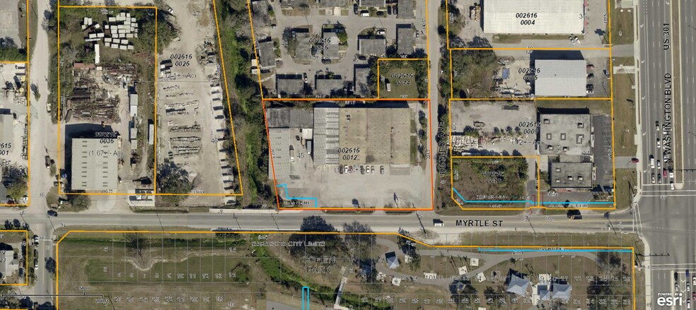 More Photos Of 1923 Myrtle St, Sarasota Showroom For Sale