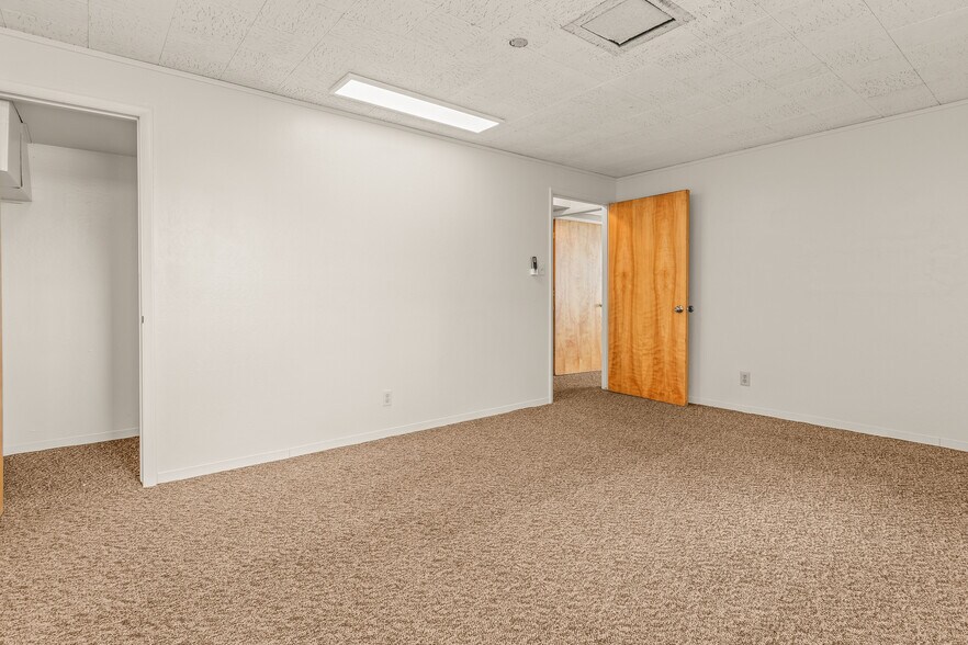 More Photos Of 517 Evans Ave, Reno Warehouse For Lease