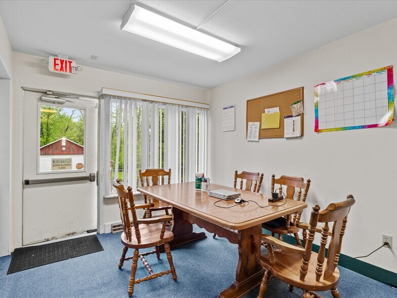 More Photos Of 1830 Route 209, Brodheadsville Office For Sale