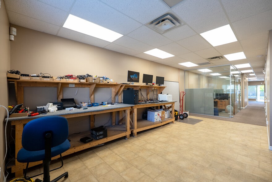 More Photos Of 5492 Production Blvd, Surrey Warehouse For Sale