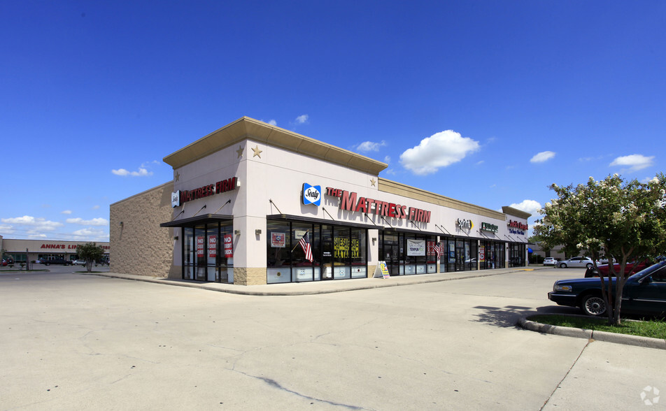 Primary Photo Of 4611 Garth Rd, Baytown General Retail For Lease