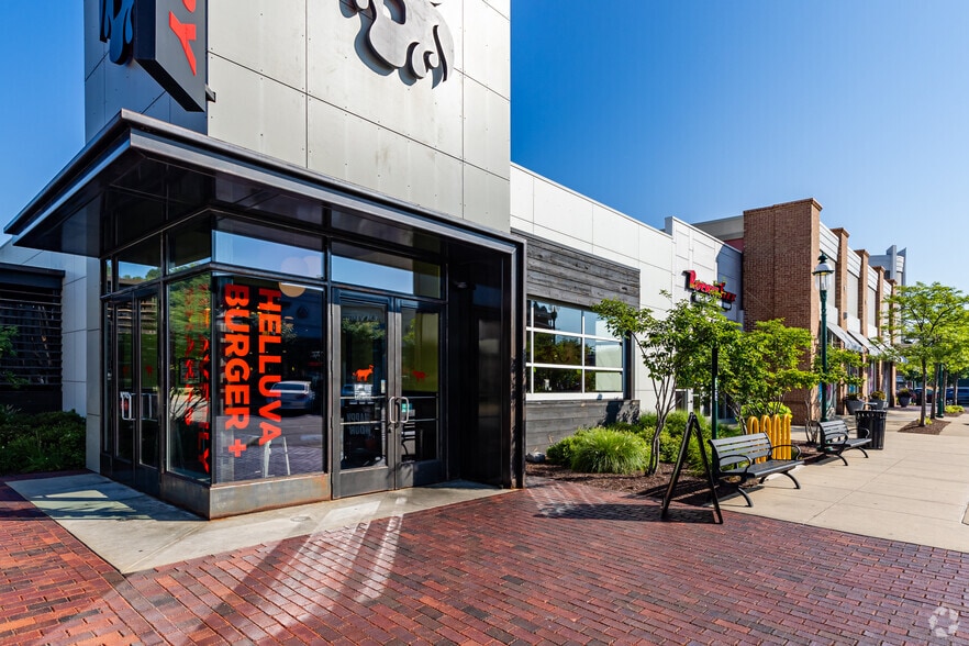 More Photos Of 100-148 W Bridge St, Homestead Unknown For Lease