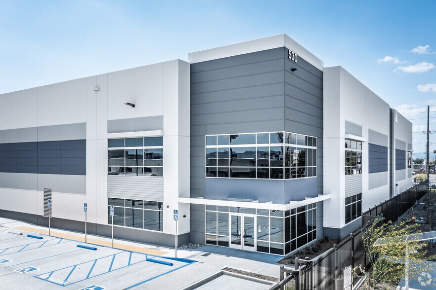 Primary Photo Of 530 N Baldwin Park Blvd, City of Industry Warehouse For Sale