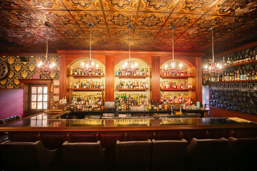 More Photos Of 829 Kapahulu Ave, Honolulu Restaurant For Lease