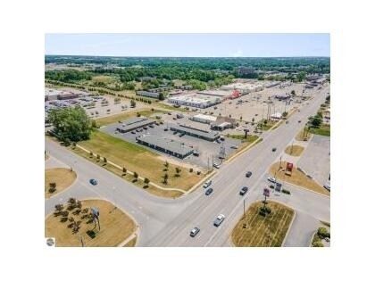 More Photos Of 7312-7320 N Alger Rd, Alma Office For Lease