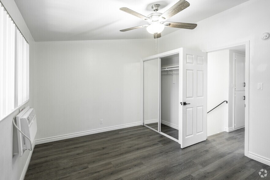 More Photos Of 205 S McCoy Rd, Orange Apartments For Sale