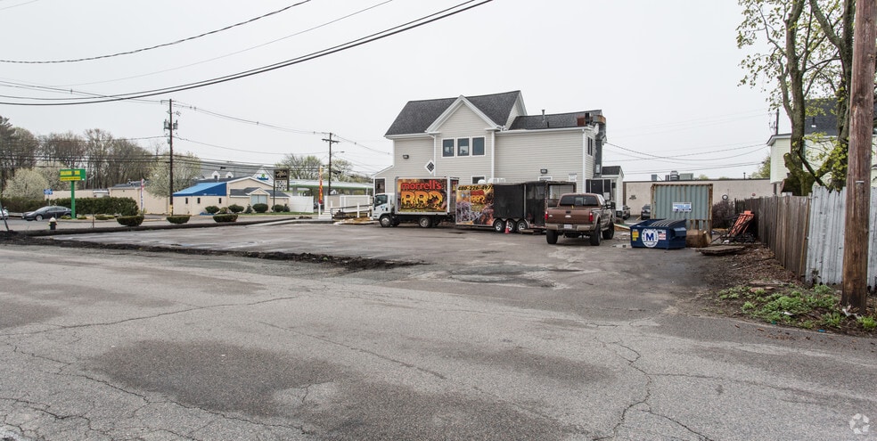 More Photos Of 577 Washington St, Stoughton Restaurant For Sale