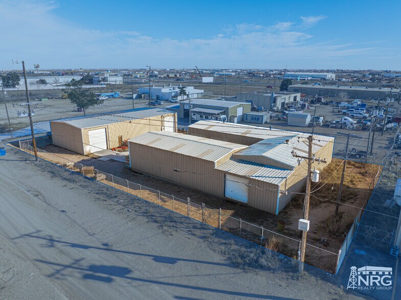 More Photos Of 1606 S Regal Ave, Odessa Warehouse For Sale