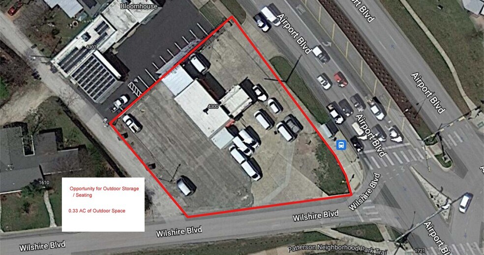 More Photos Of 4300 Airport Blvd, Austin Auto Dealership For Sale
