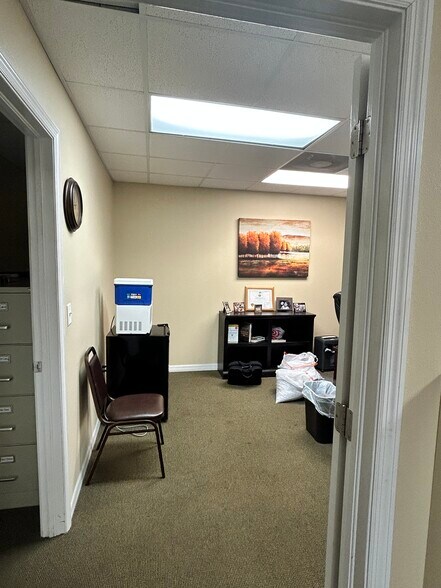 More Photos Of 14337 Annutalaga Ave, Brooksville Warehouse For Sale