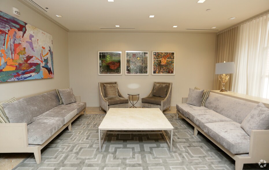 More Photos Of 425 8th St NW, Washington Apartments For Lease