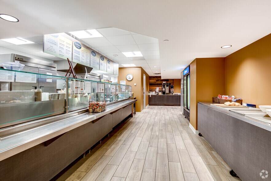 More Photos Of 3601 Minnesota Dr, Bloomington Medical For Lease