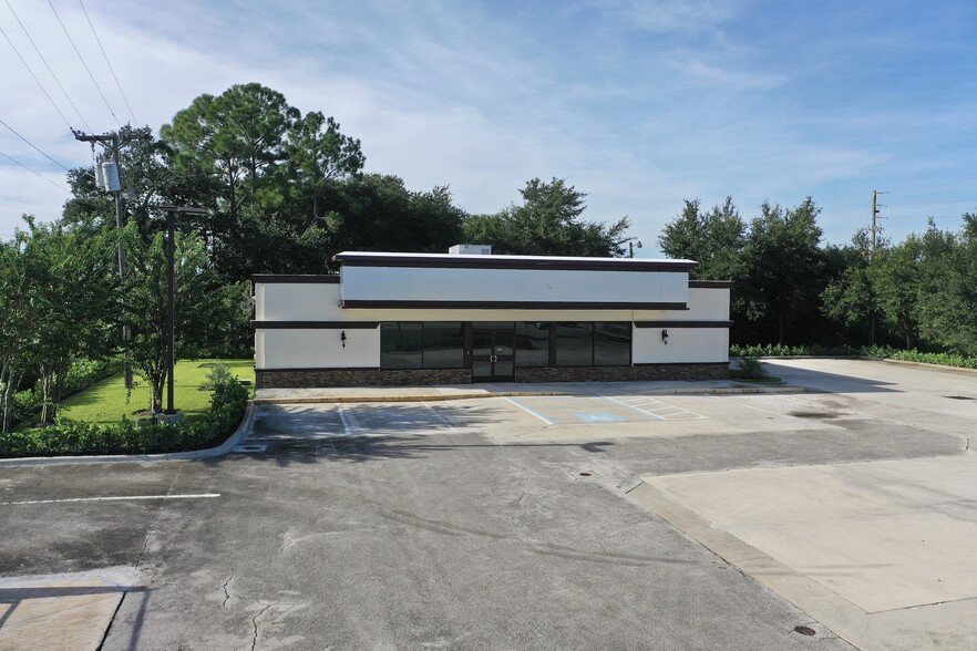 Primary Photo Of 8801 20th St, Vero Beach Convenience Store For Lease