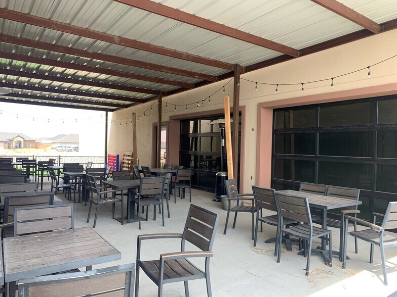 More Photos Of 1259 W I-20 Hwy, Monahans Storefront For Lease