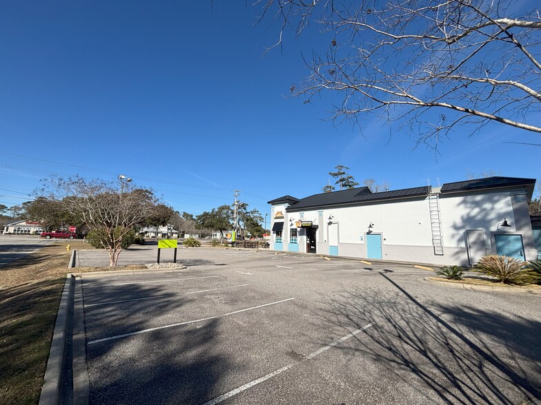 More Photos Of 10378 Ocean Hwy, Pawleys Island Restaurant For Lease