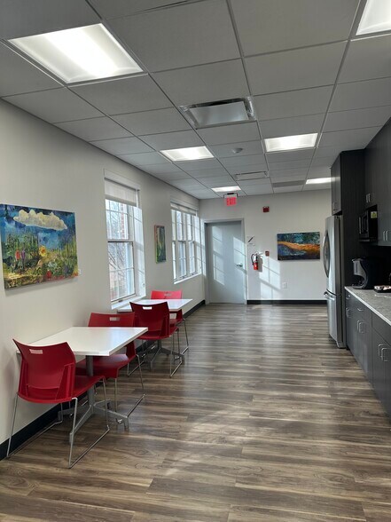 More Photos Of 4301 50th St NW, Washington Office For Lease