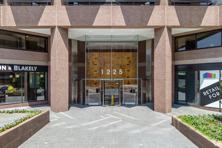 More Photos Of 1225 Eye St NW, Washington Office For Lease