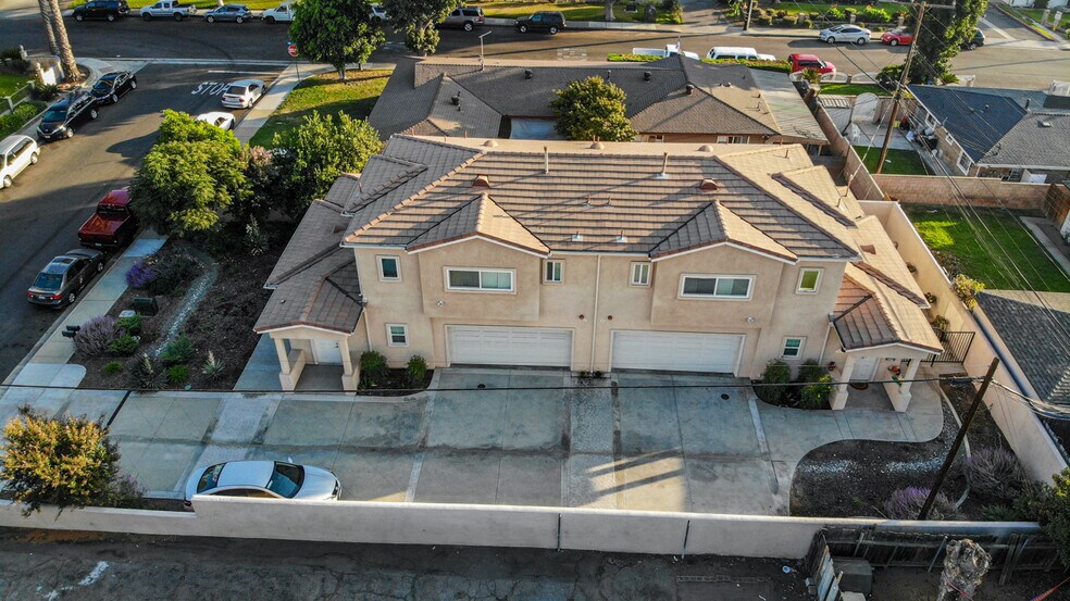 More Photos Of 10374 Marion Ave, Montclair Apartments For Sale