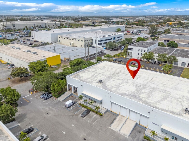 More Photos Of 7900-7930 NW 71st St, Miami Warehouse For Lease