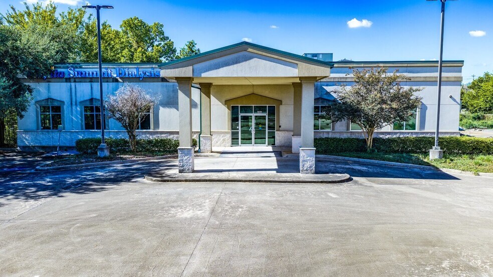 Primary Photo Of 3150 Polk St, Houston Medical For Sale