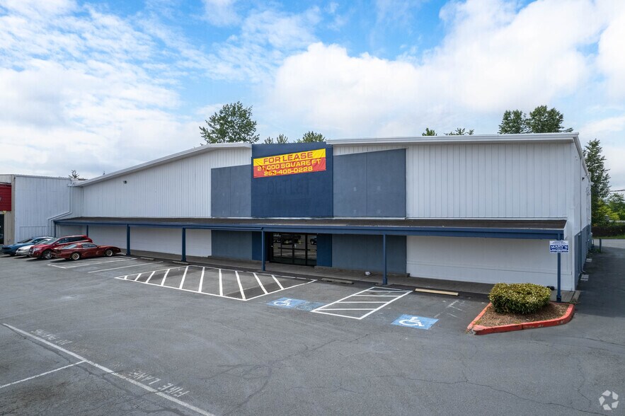 Primary Photo Of 710 SE Everett Mall Way, Everett General Retail For Lease