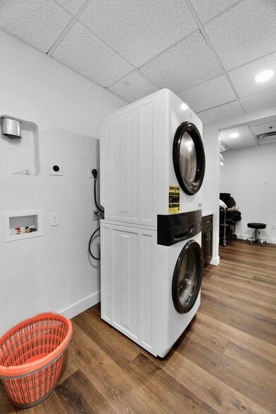 More Photos Of 5620 W Thunderbird Rd, Glendale Medical For Sale