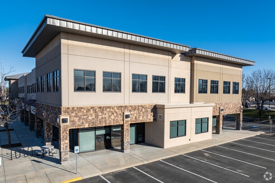 More Photos Of 9050 W Overland Rd, Boise Office For Lease