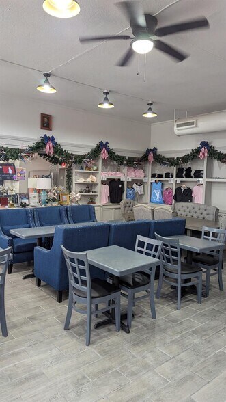 More Photos Of 1502 39th St, Galveston General Retail For Sale