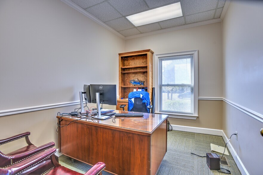 More Photos Of 2601 Commons Blvd, Augusta Office For Lease