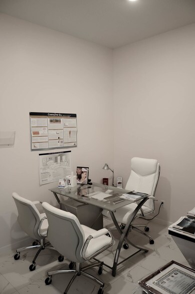 More Photos Of 13661 Vermarion Rd, Houston Medical For Lease