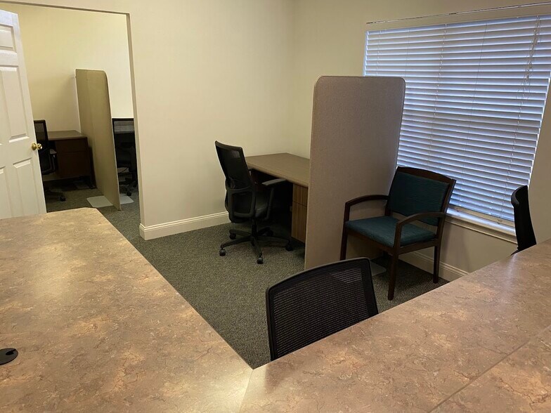 More Photos Of 4745 Sutton Park Ct, Jacksonville Office For Sale