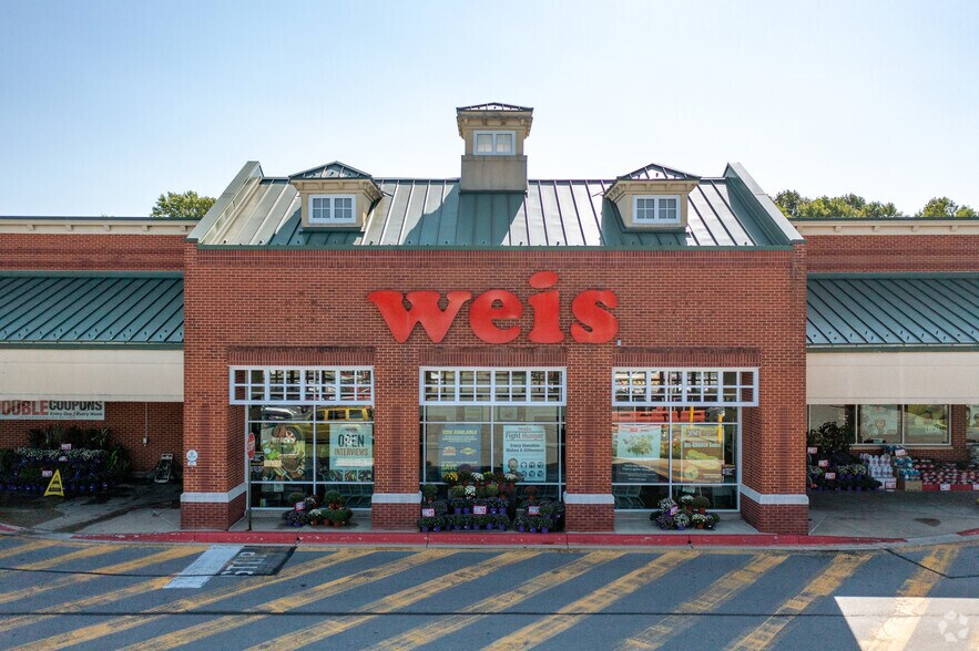 More Photos Of 10795-10831 Birmingham Way, Woodstock Unknown For Lease