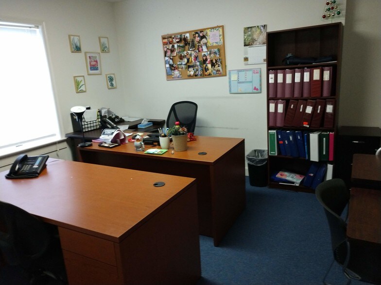 More Photos Of 1413 Teakwood Dr, Tappahannock Office For Lease