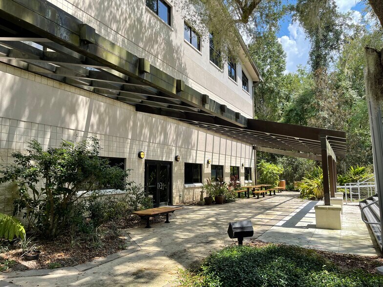 More Photos Of 6901 SW 24th Avenue, Gainesville Office For Lease