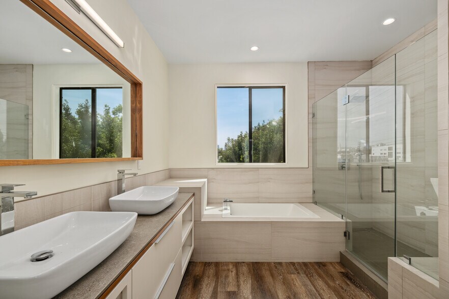 More Photos Of 11254 Mississippi Ave, Los Angeles Multifamily For Sale