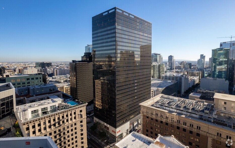 More Photos Of 700 S Flower St, Los Angeles Office For Lease