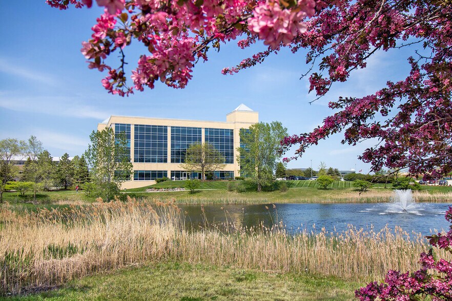 Primary Photo Of 10361 Innovation Dr, Milwaukee Office For Lease