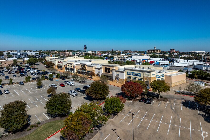 More Photos Of 1047-1067 E Interstate 30, Rockwall General Retail For Lease