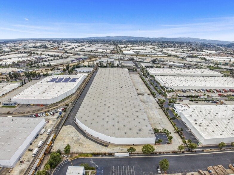 More Photos Of 6700-6750 Artesia Blvd, Buena Park Manufacturing For Lease