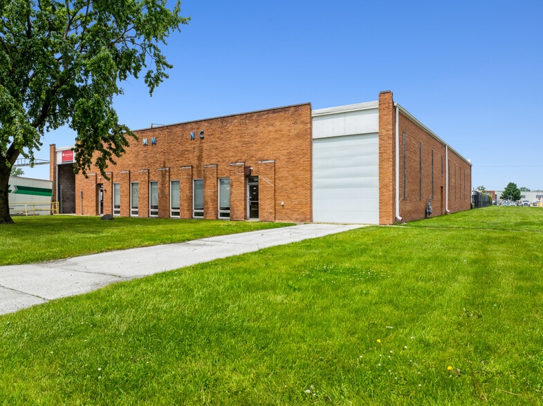More Photos Of 2950 W 167th St, Markham Warehouse For Sale