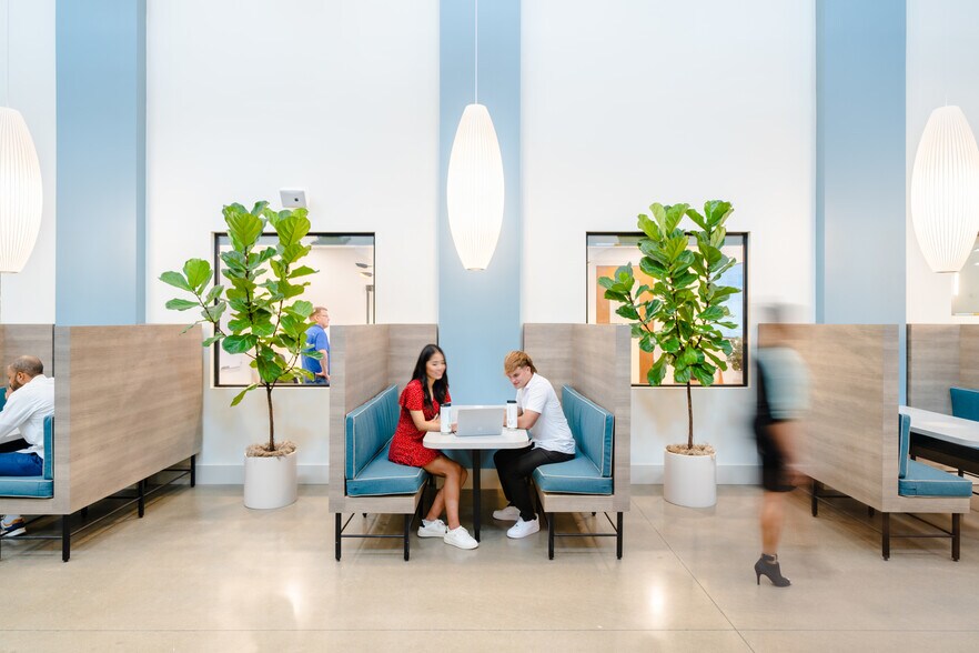 More Photos Of 4324 Mapleshade Ln, Plano Coworking Space