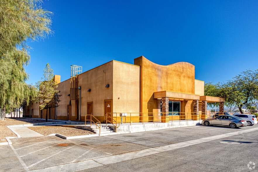 More Photos Of 2797 N Lamb Blvd, Las Vegas Freestanding For Lease